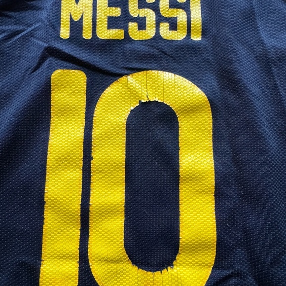 FC Barcelona Nike Away Rare Black Jersey Messi Size Sm. No Size Tag. See Pics - Picture 9 of 9
